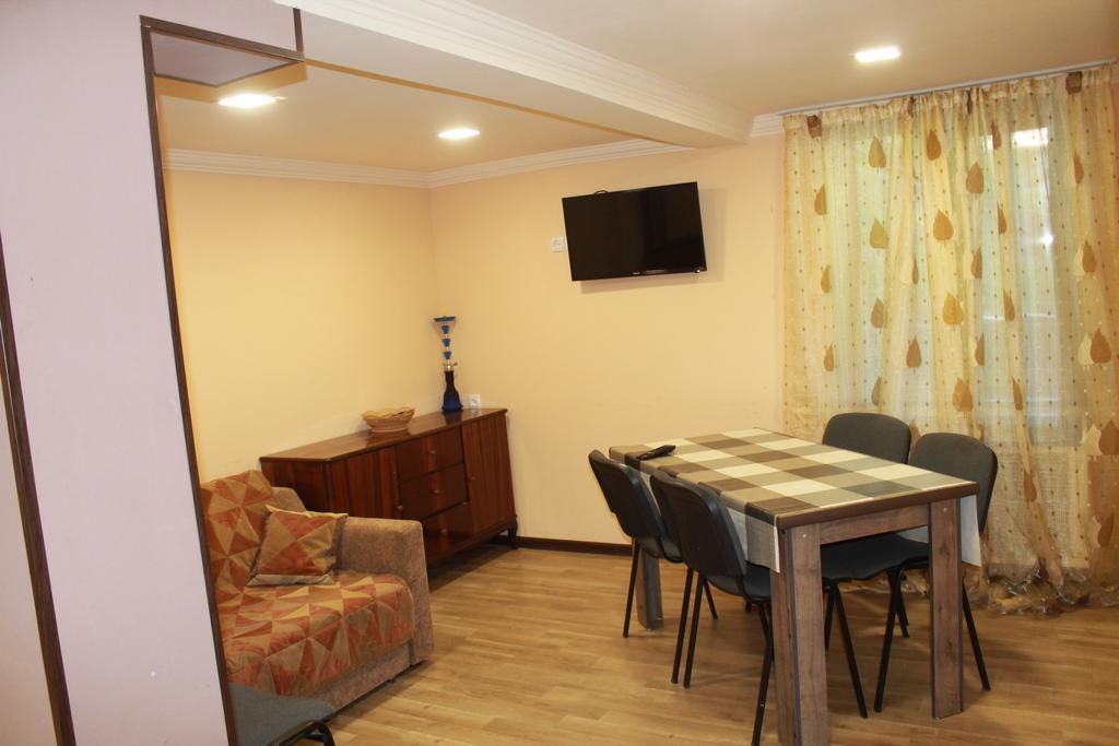 Apartment Cool House Bordjomi Extérieur photo